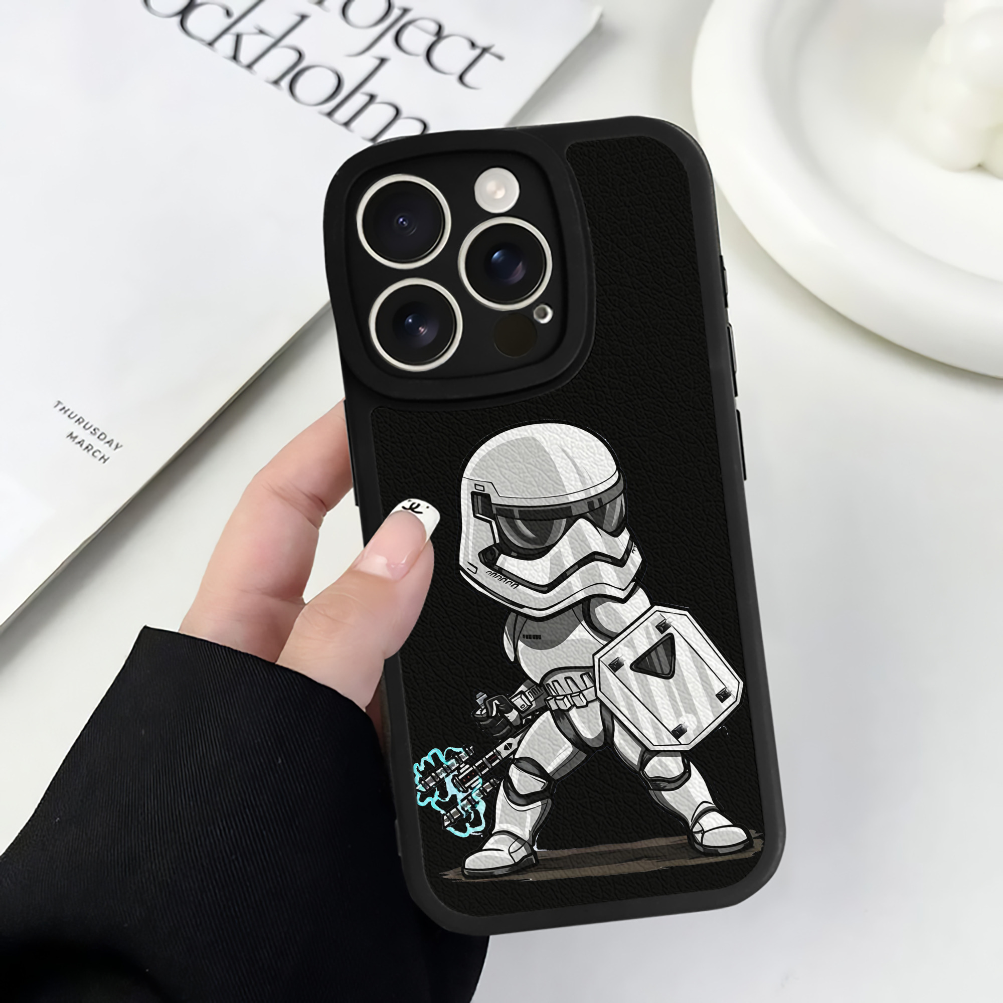 （画像用） スター・ウォーズ Star Wars 【iPhone 16シリーズ対応】シリコンスマホケース（レザー調） 材質：シリコン